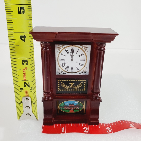 Franklin Mint Collector's Treasury Federal Clock - Picture 8 of 12